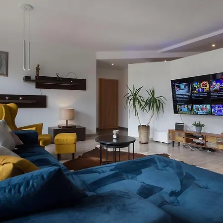 Familijny Delux 아파트